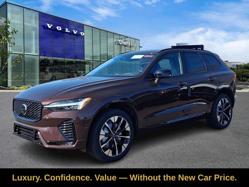 New 2026 Volvo XC60 B5 Plus w/ Protection Package Premier AWD/4WD image 2