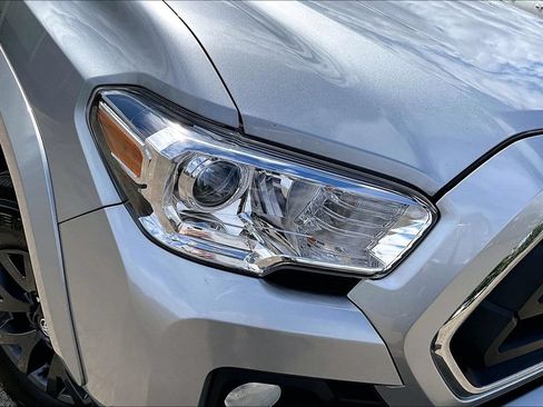 Used 2023 Toyota Tacoma SR5 RWD image 27