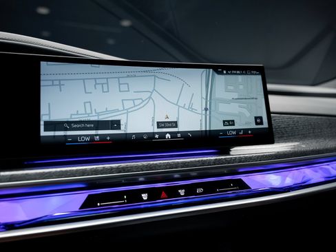 Used 2023 BMW 740i RWD image 47