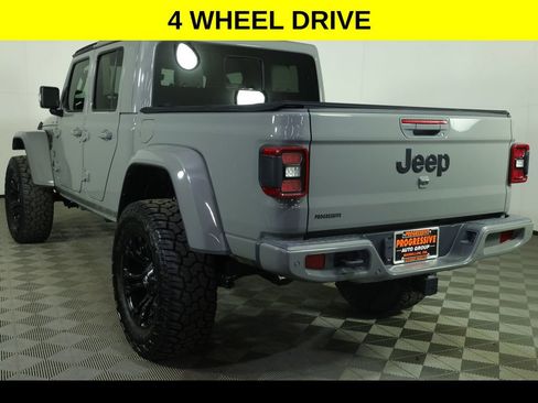 Used 2023 Jeep Gladiator Overland AWD/4WD image 4