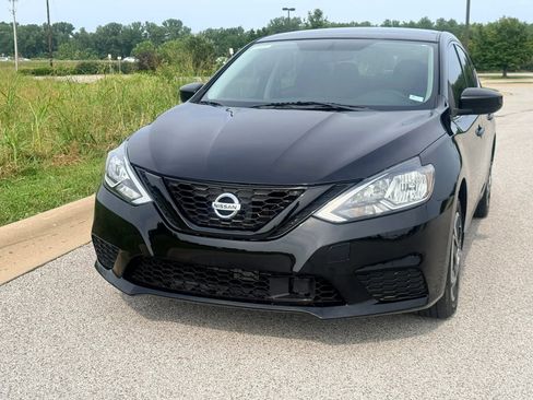 Used 2019 Nissan Sentra S FWD image 5