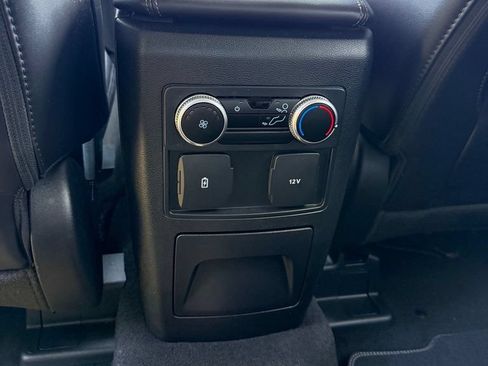 Used 2023 Ford Explorer XLT w/ Equipment Group 202A AWD/4WD image 10