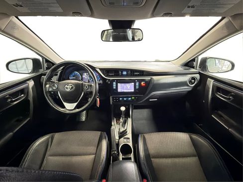 Used 2018 Toyota Corolla SE w/ Protection Package FWD image 25