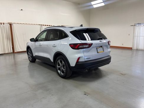 Used 2025 Ford Escape ST-Line Select AWD/4WD image 6