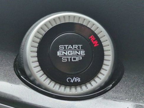 Used 2023 Jeep Wagoneer 4WD w/ Premium Group I image 29