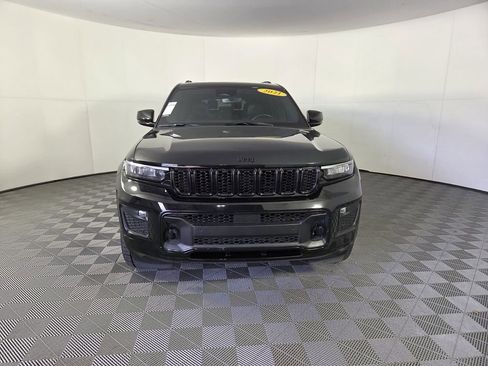 Certified 2021 Jeep Grand Cherokee L Overland image 3