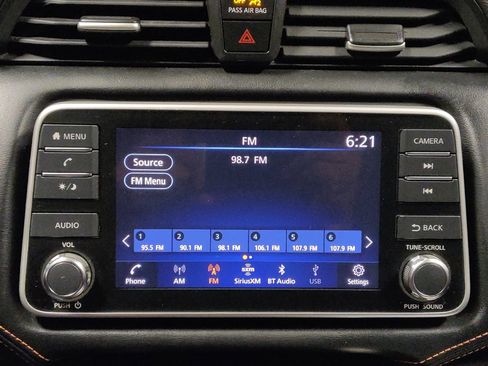 Used 2020 Nissan Versa SR image 25