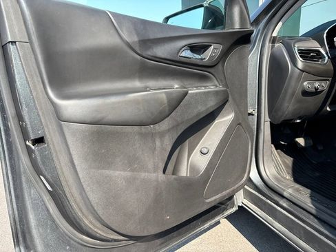Used 2021 Chevrolet Equinox LT AWD/4WD image 12