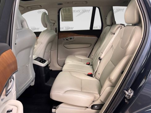 Used 2021 Volvo XC90 T8 Inscription Expression w/ Climate Package AWD/4WD image 12