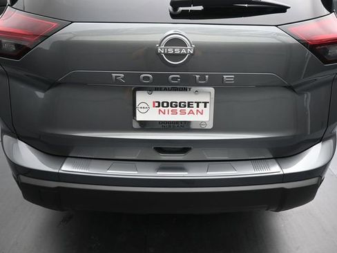 New 2026 Nissan Pathfinder Platinum w/ Cargo Package image 10