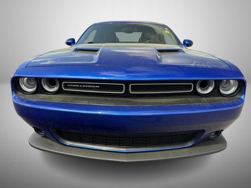 Used 2018 Dodge Challenger SXT Plus image 9