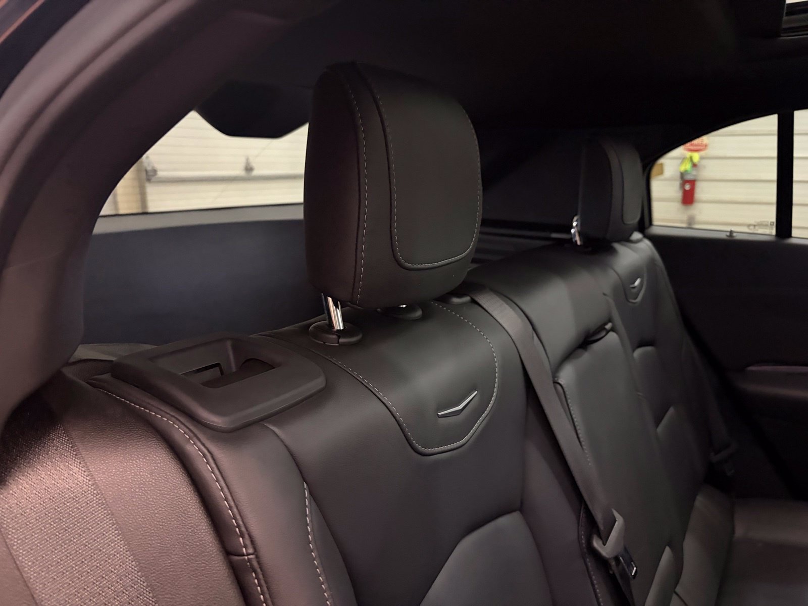 Used 2022 Cadillac XT4 Luxury w/ Cold Weather Package AWD/4WD image 33