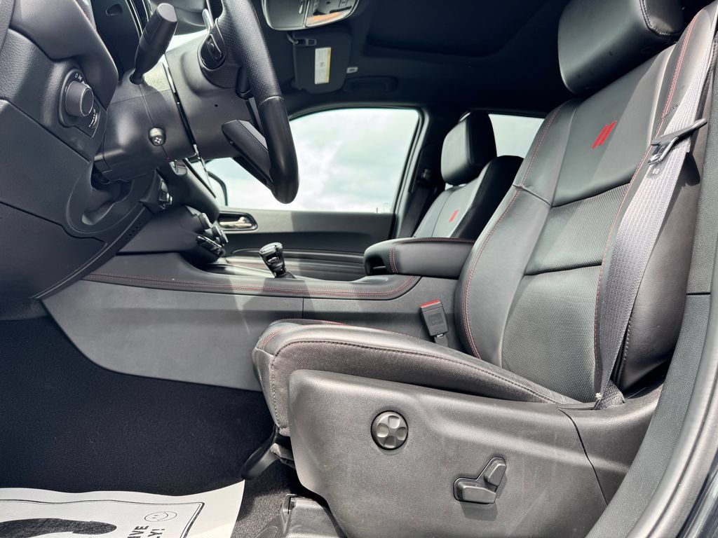 Used 2025 Dodge Durango GT AWD/4WD image 21