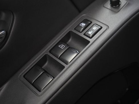 Used 2023 Nissan Frontier SV AWD/4WD image 22