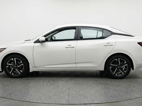 Used 2025 Nissan Sentra SV FWD image 5