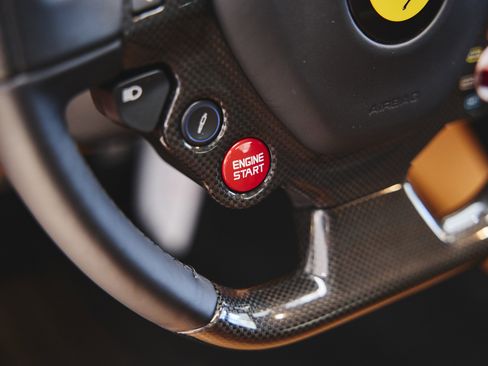 Used 2014 Ferrari F12 Berlinetta RWD image 26