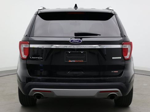 Used 2017 Ford Explorer Limited FWD image 7
