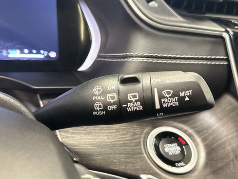 Used 2023 Jeep Grand Cherokee L Limited image 38