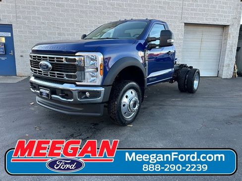 New 2026 Ford F550 4x4 Regular Cab Super Duty w/ XLT Value Package image 1