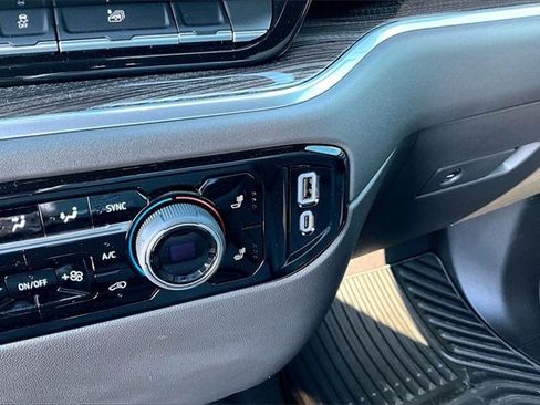 Used 2026 Chevrolet Silverado 1500 LT image 25