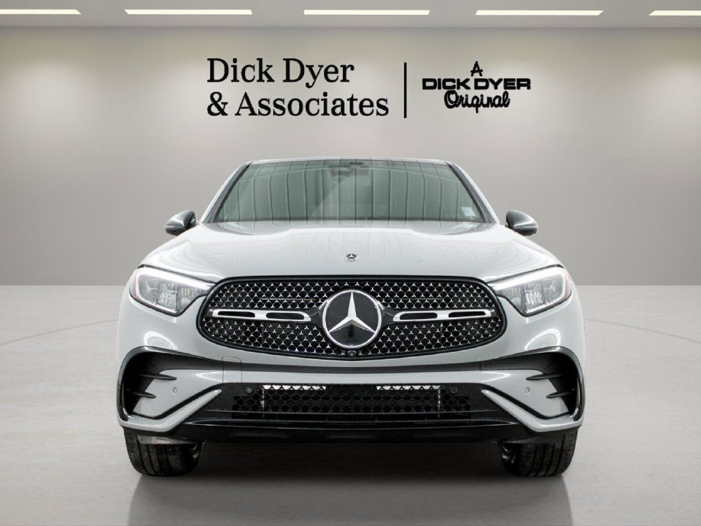Used 2026 Mercedes-Benz GLC 300 4MATIC image 4