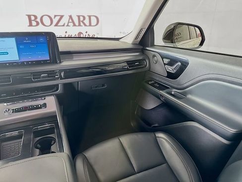 Certified 2025 Lincoln Aviator 2WD w/ Equipment Group 101A image 28