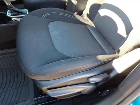 Used 2021 Jeep Renegade Latitude w/ Luxury Group II image 10