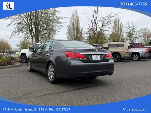Used 2011 Toyota Avalon Limited FWD image 6