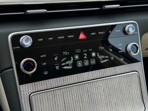 New 2026 Genesis GV80 3.5T Prestige image 38