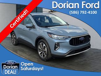 Certified 2023 Ford Escape Platinum w/ Premium Technology Package AWD/4WD video 1