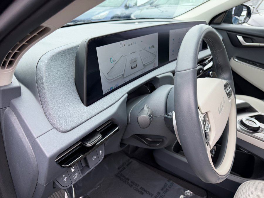 Used 2024 Kia EV6 Wind w/ Wind Technology Package RWD image 10