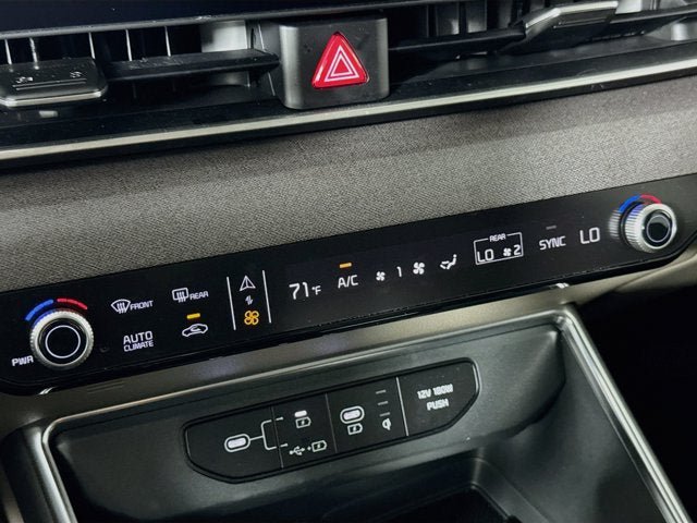 Certified 2026 Kia Carnival EX FWD image 16