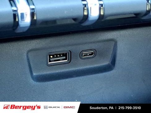 New 2026 GMC Terrain AT4 w/ LPO, Black Badging Package AWD/4WD image 18