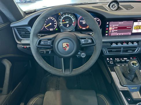 Certified 2022 Porsche 911 GT3 RWD image 14