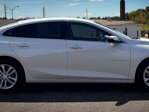 Used 2016 Chevrolet Malibu LT FWD image 21