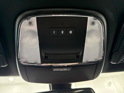 Used 2023 Dodge Charger R/T w/ Cold Weather Package image 16