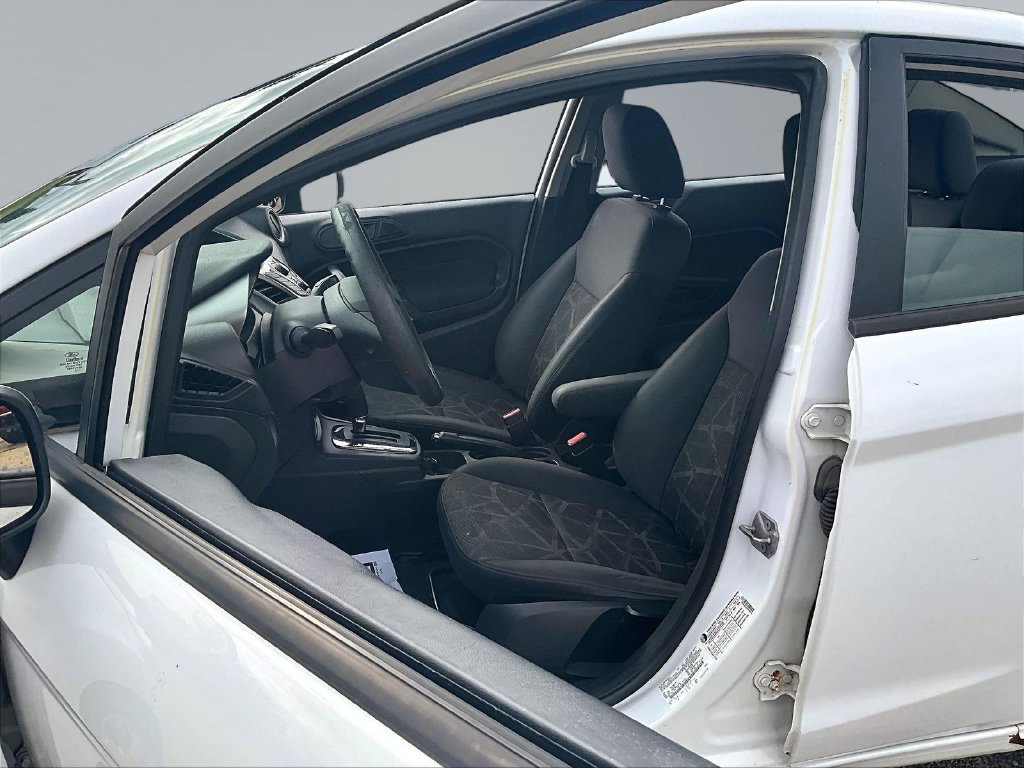 Used 2012 Ford Fiesta SE FWD image 22