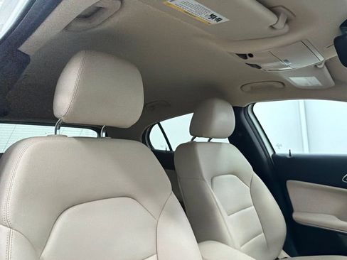 Used 2015 Mercedes-Benz GLA 250 image 26