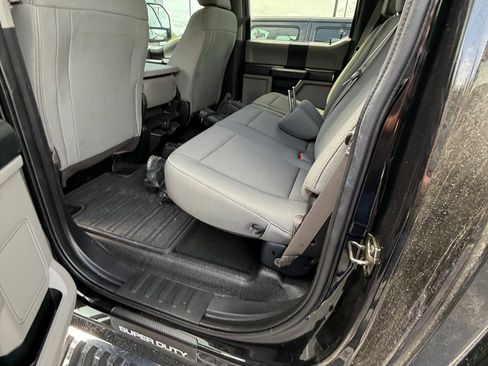 Used 2019 Ford F250 XL w/ STX Appearance Package AWD/4WD image 5