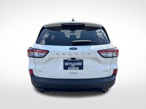 Used 2022 Ford Escape SE w/ SE Sport Appearance Package AWD/4WD image 4