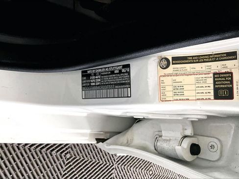 Used 2012 Mercedes-Benz C 300 4MATIC Sedan image 31