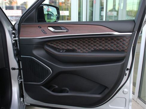 New 2025 Jeep Grand Cherokee Summit image 23