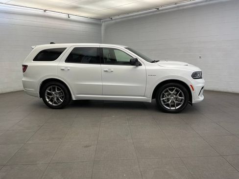 New 2026 Dodge Durango GT w/ Trailer Tow Group IV AWD/4WD image 2