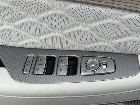 Used 2022 Hyundai Palisade Calligraphy image 18