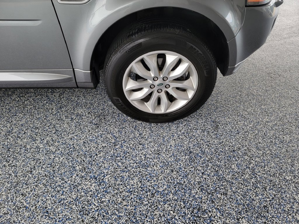 Used 2013 Land Rover LR2 AWD/4WD image 9