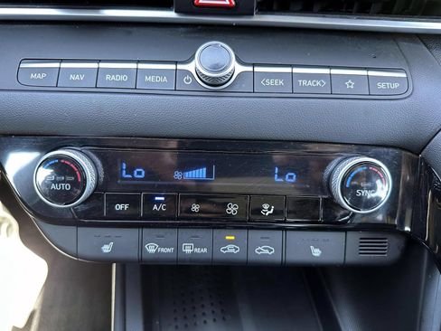 Used 2023 Hyundai Elantra SEL w/ Convenience Package FWD image 23