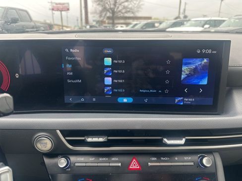 Used 2025 Hyundai Sonata SEL FWD image 23