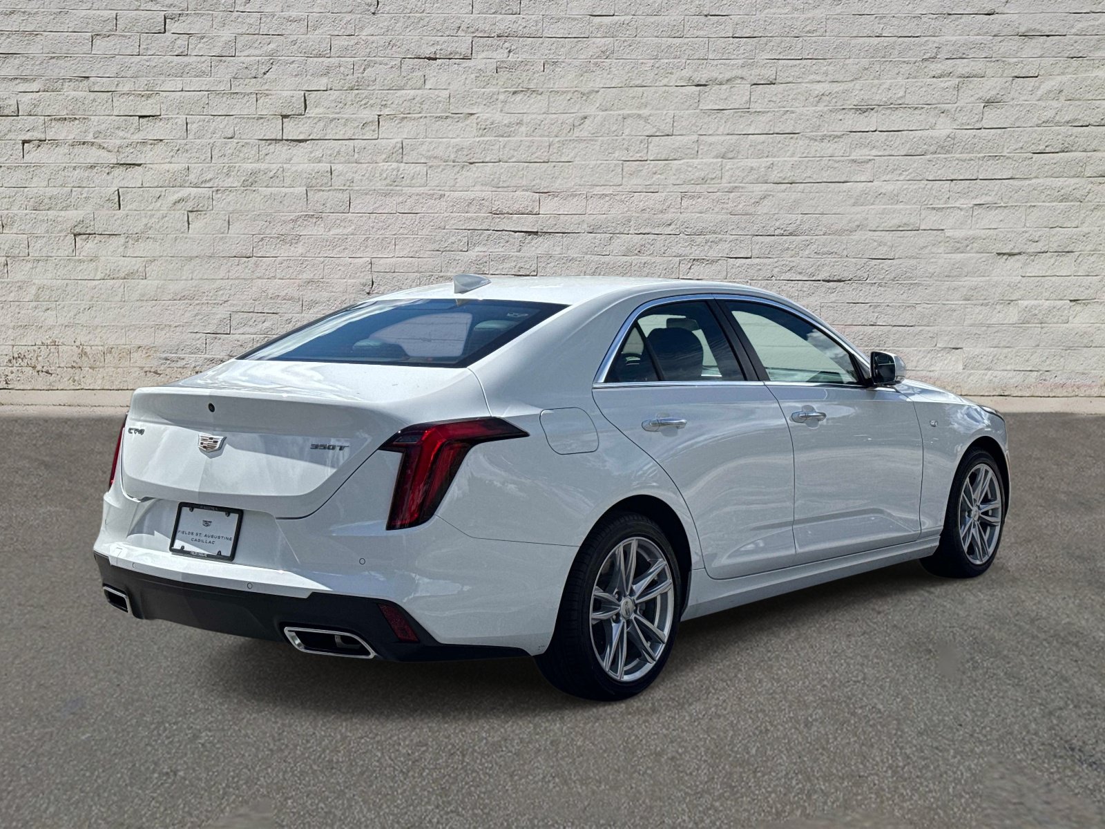 Used 2026 Cadillac CT4 Luxury RWD image 5