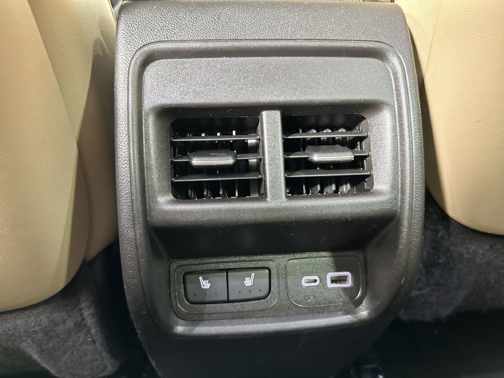 Used 2024 Cadillac XT4 Premium Luxury w/ Active Safety Package AWD/4WD image 25