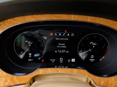 Used 2021 Bentley Bentayga Speed AWD/4WD image 28